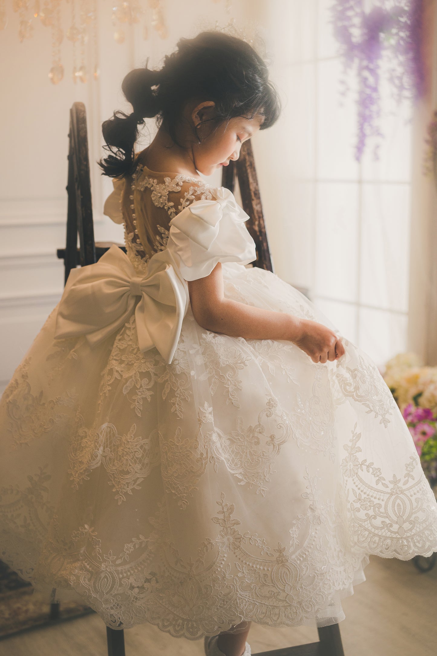 Queen of Baroque - White Lace Gown