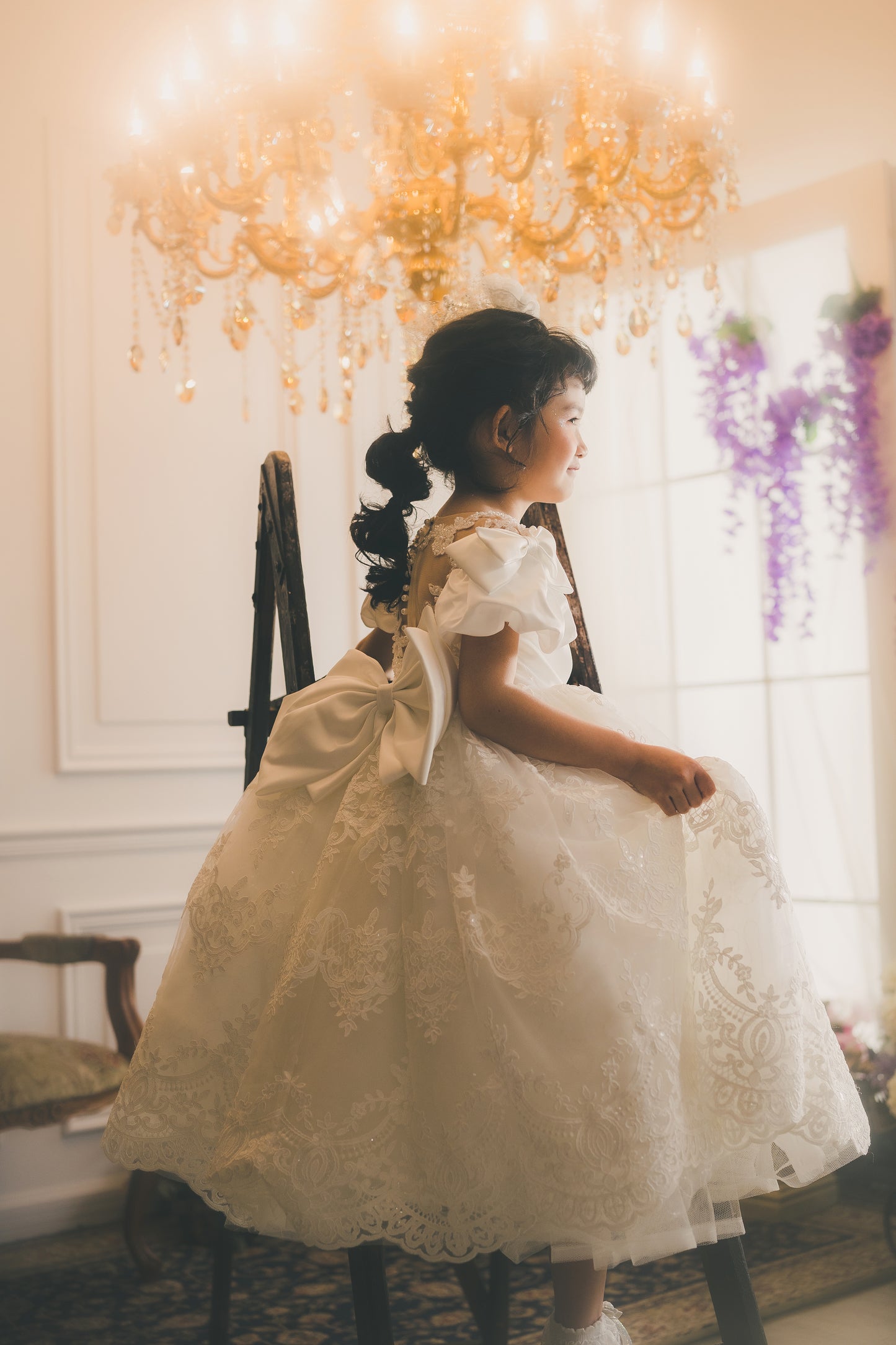 Queen of Baroque - White Lace Gown