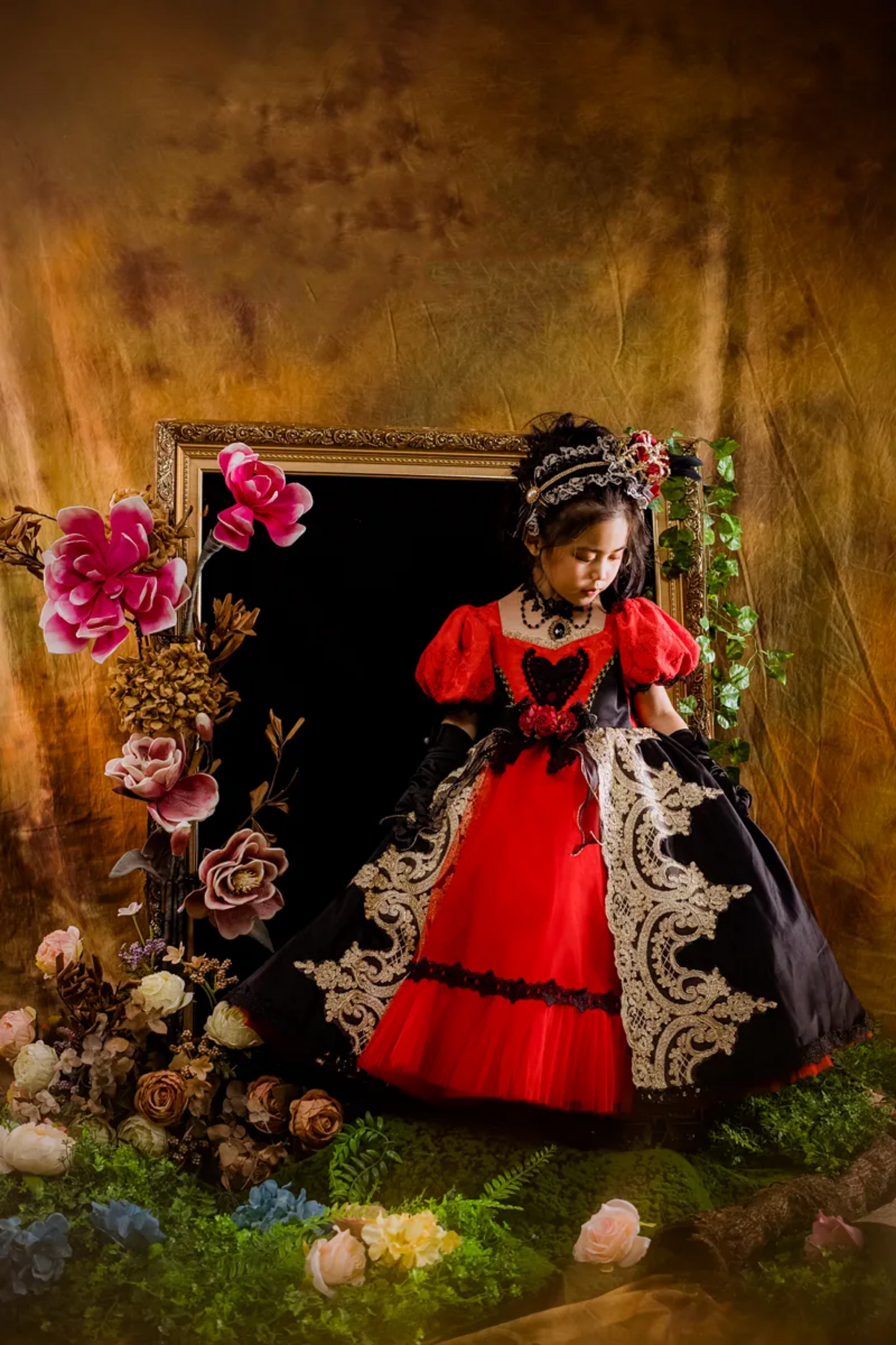 Vampire Duchess ~Red and Black Gown with Detachable Gown~
