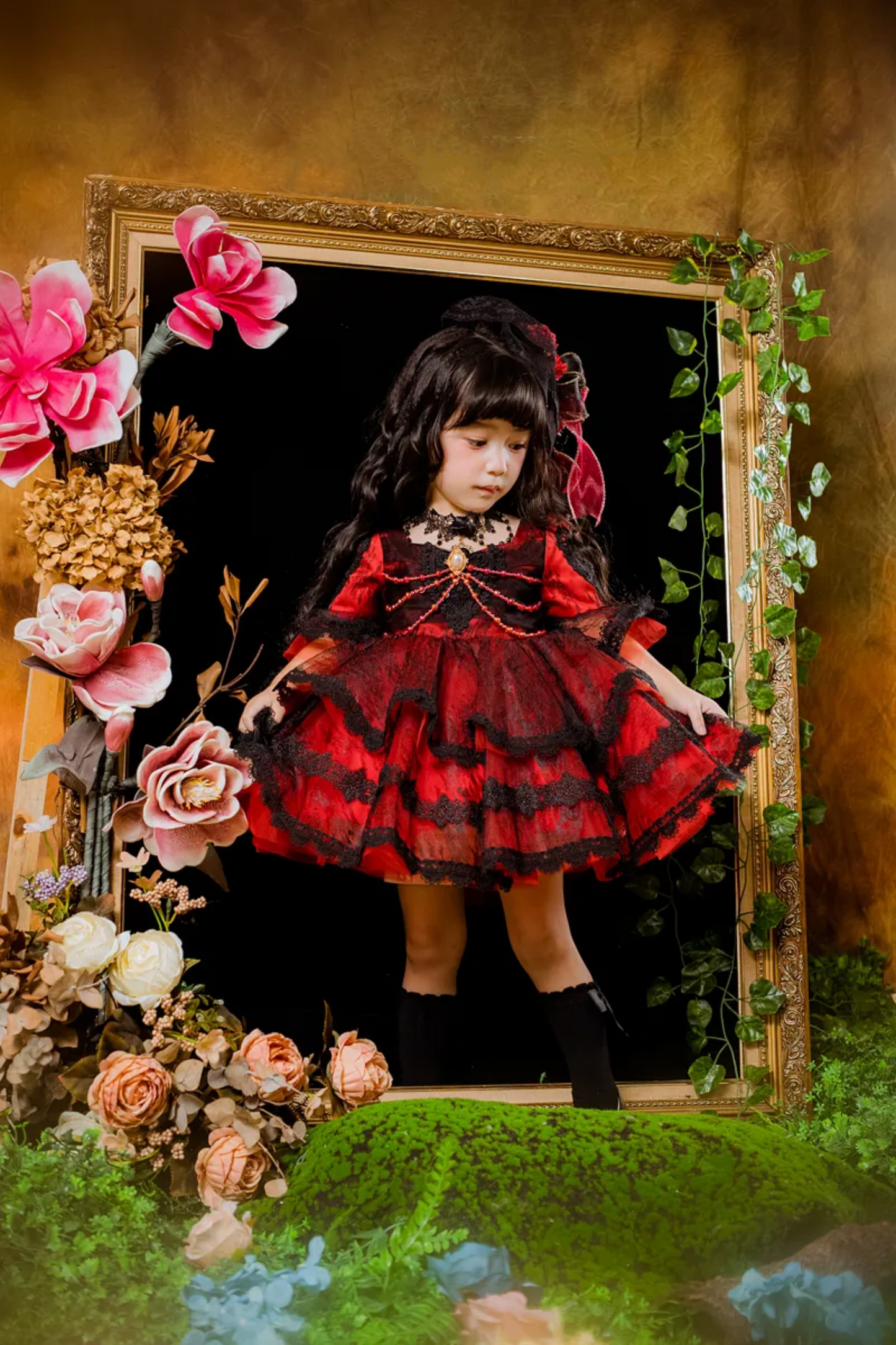 Poker Queen of Hearts~Red and Black Quarter Sleeves/ Puff Sleeves Dress~