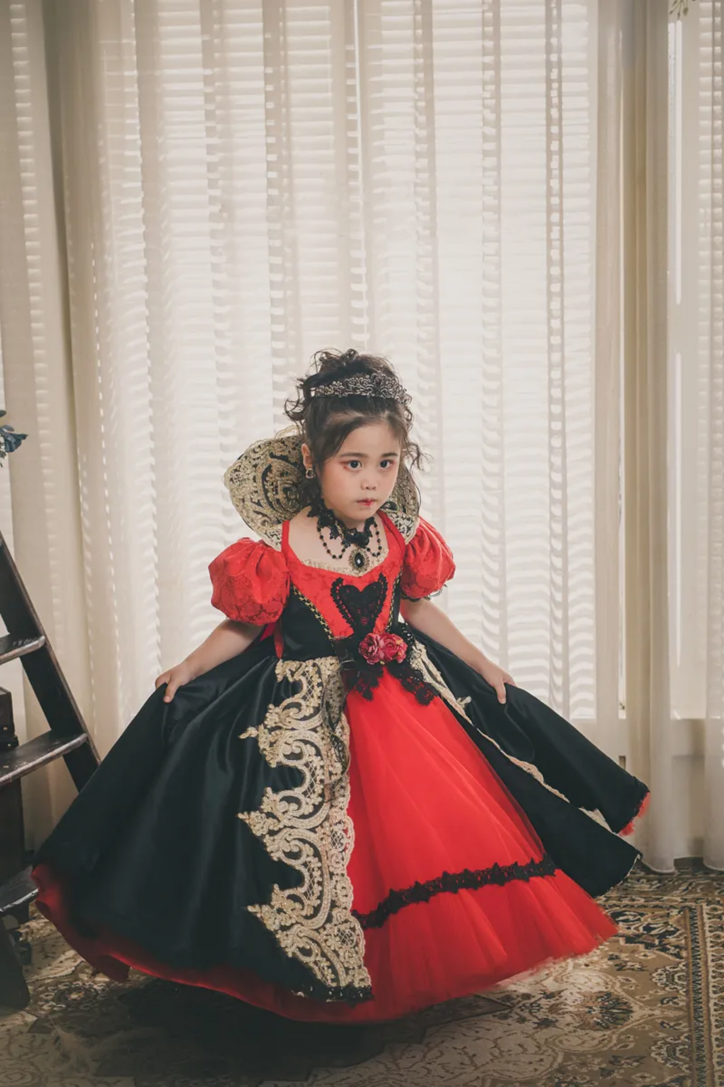 Vampire Duchess ~Red and Black Gown with Detachable Gown~