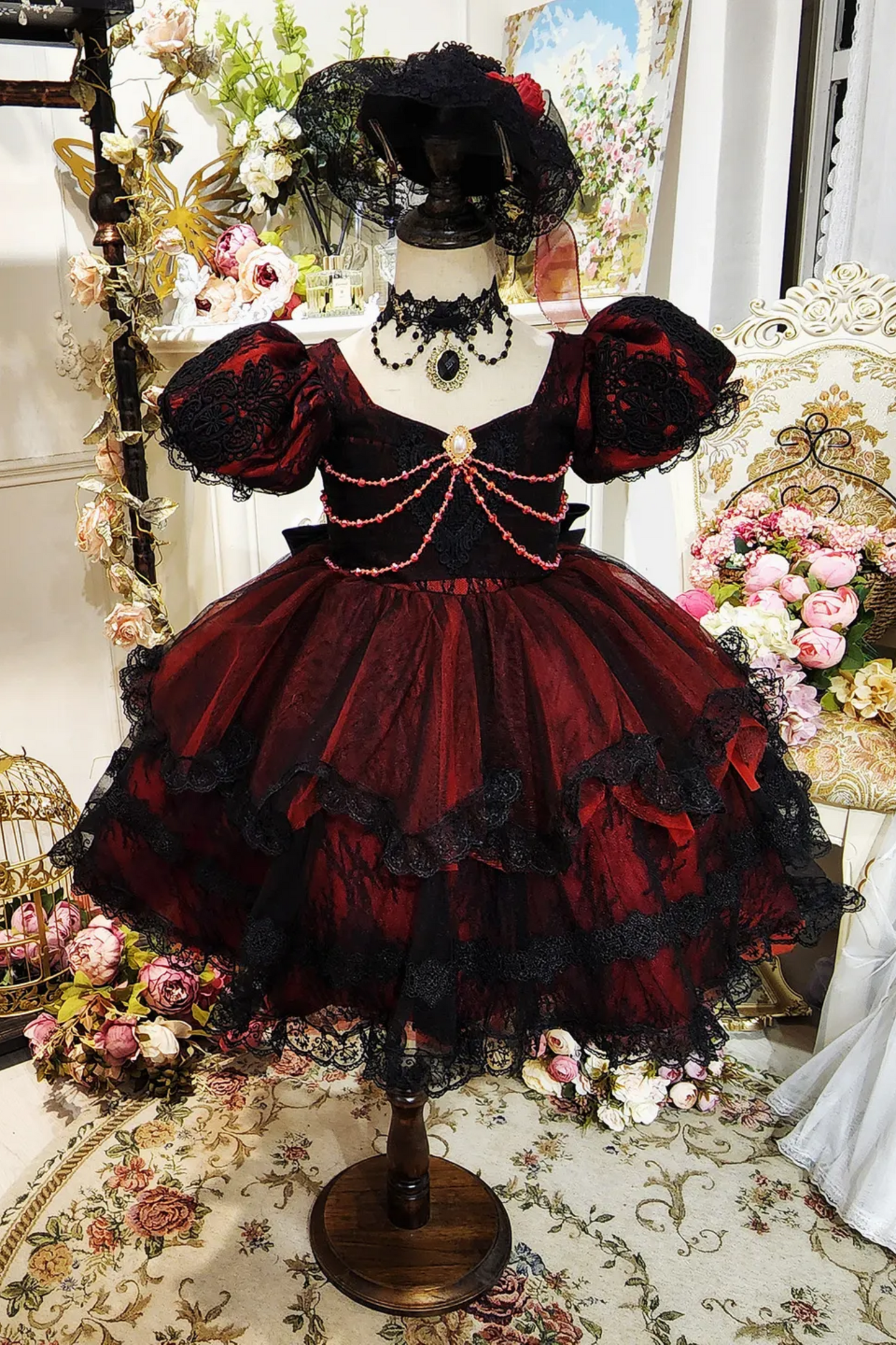 Poker Queen of Hearts~Red and Black Quarter Sleeves/ Puff Sleeves Dress~