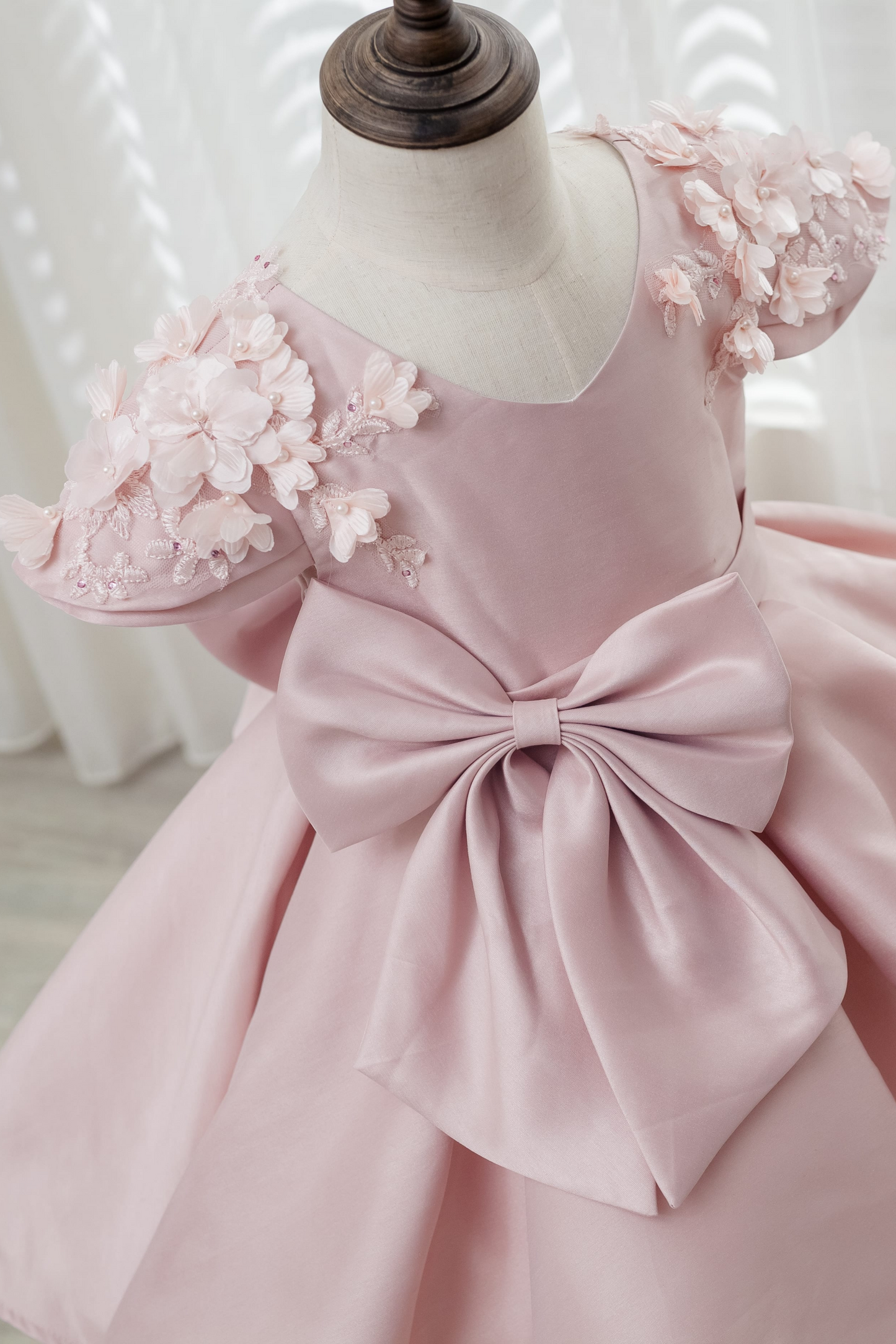 (SOLD) Celia Pink Floral Dress