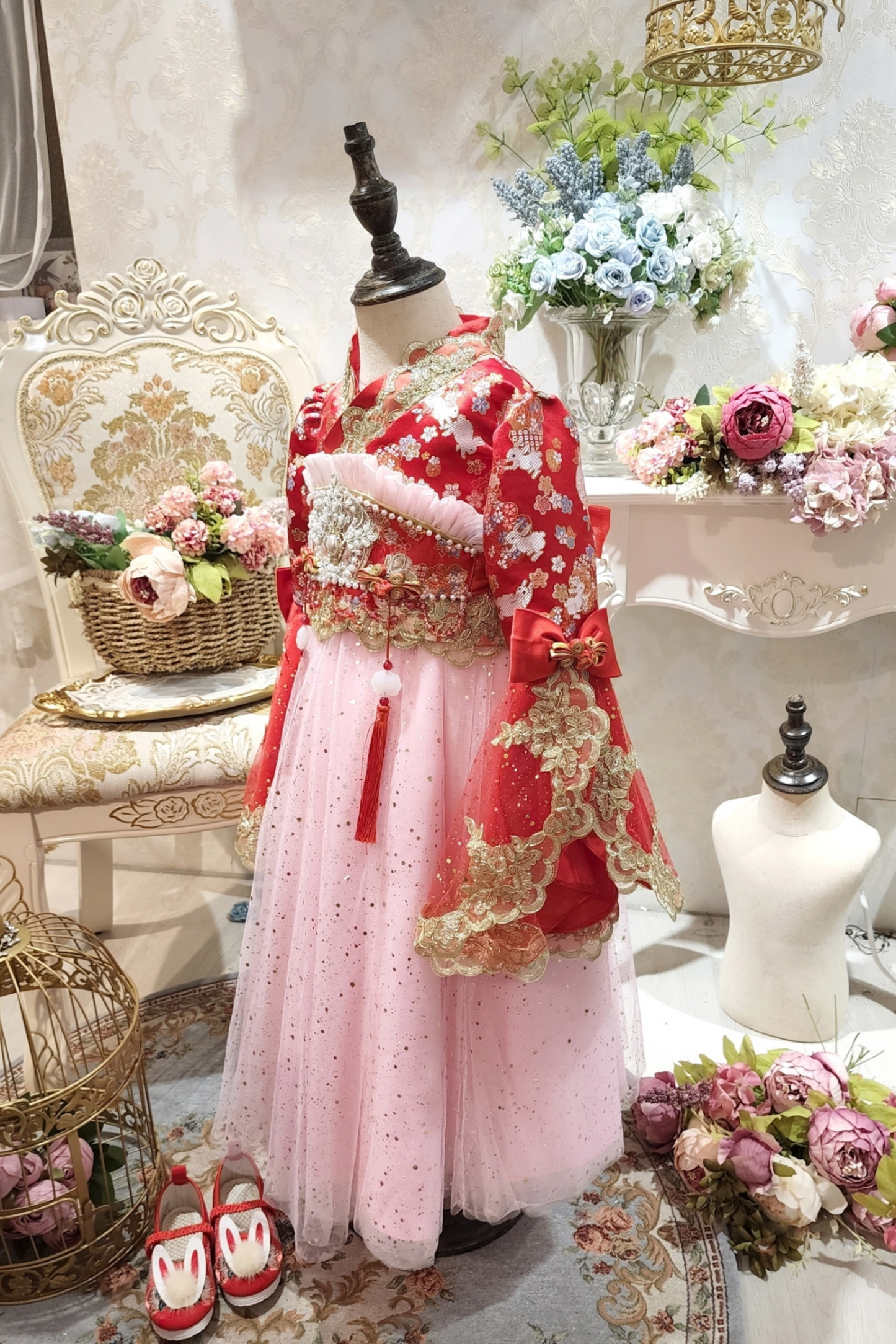 Red Celeste Oriental Bunny Set