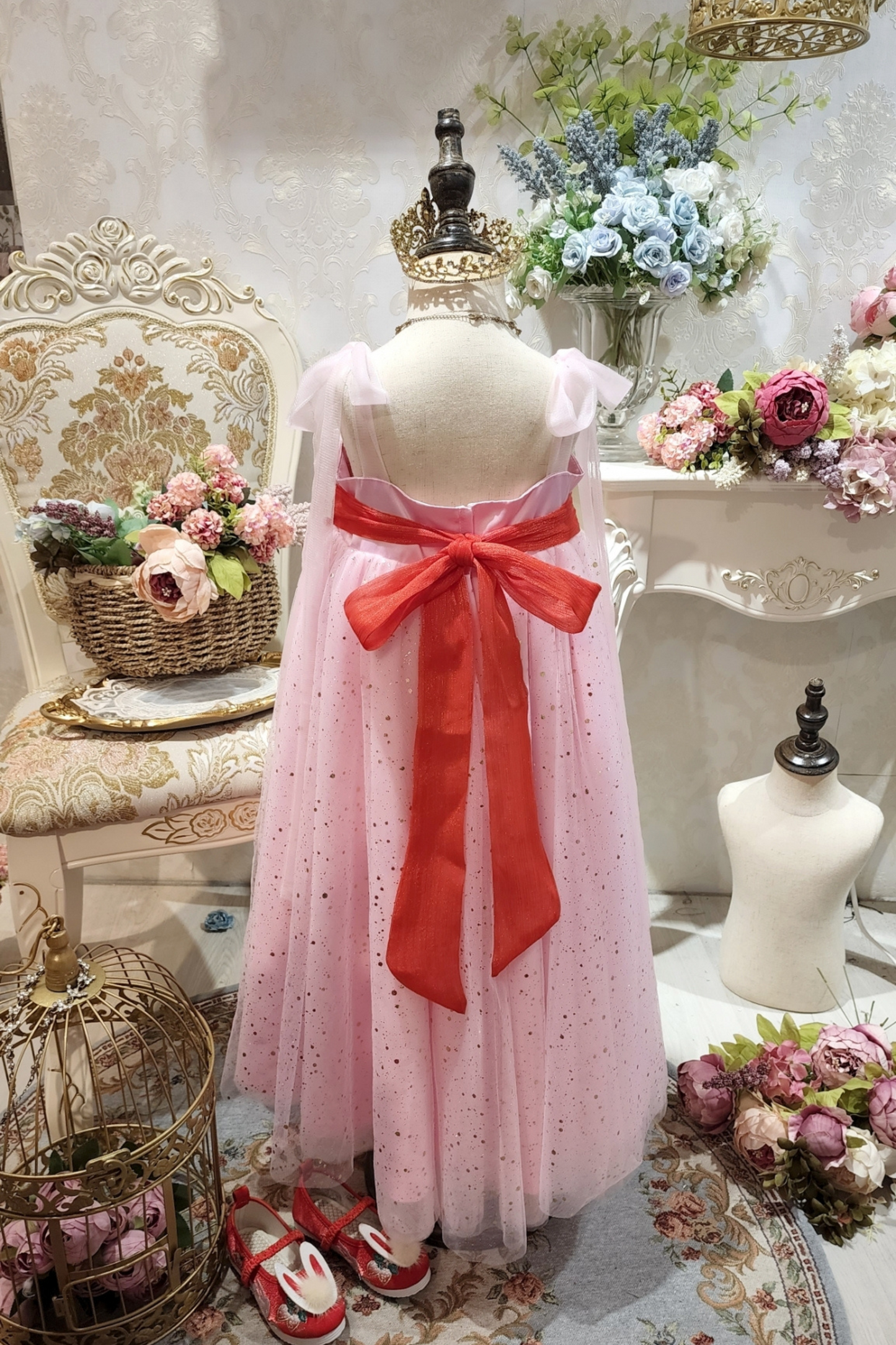 Red Celeste Oriental Bunny Set