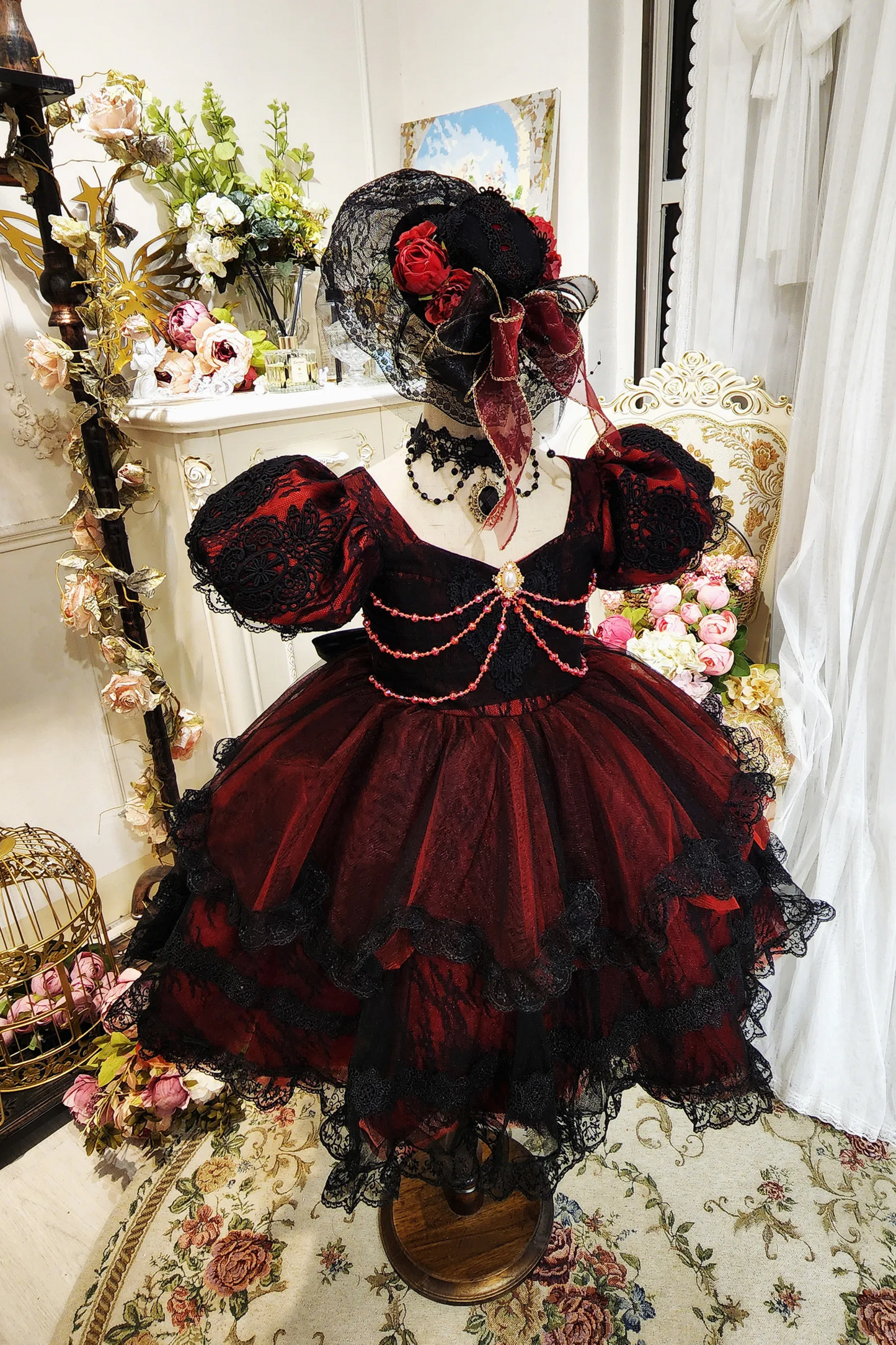 Poker Queen of Hearts~Red and Black Quarter Sleeves/ Puff Sleeves Dress~