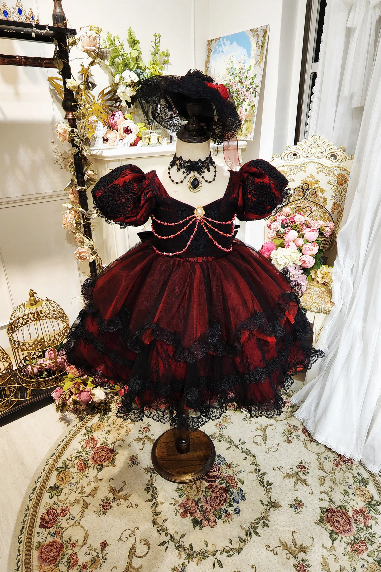 Poker Queen of Hearts~Red and Black Quarter Sleeves/ Puff Sleeves Dress~