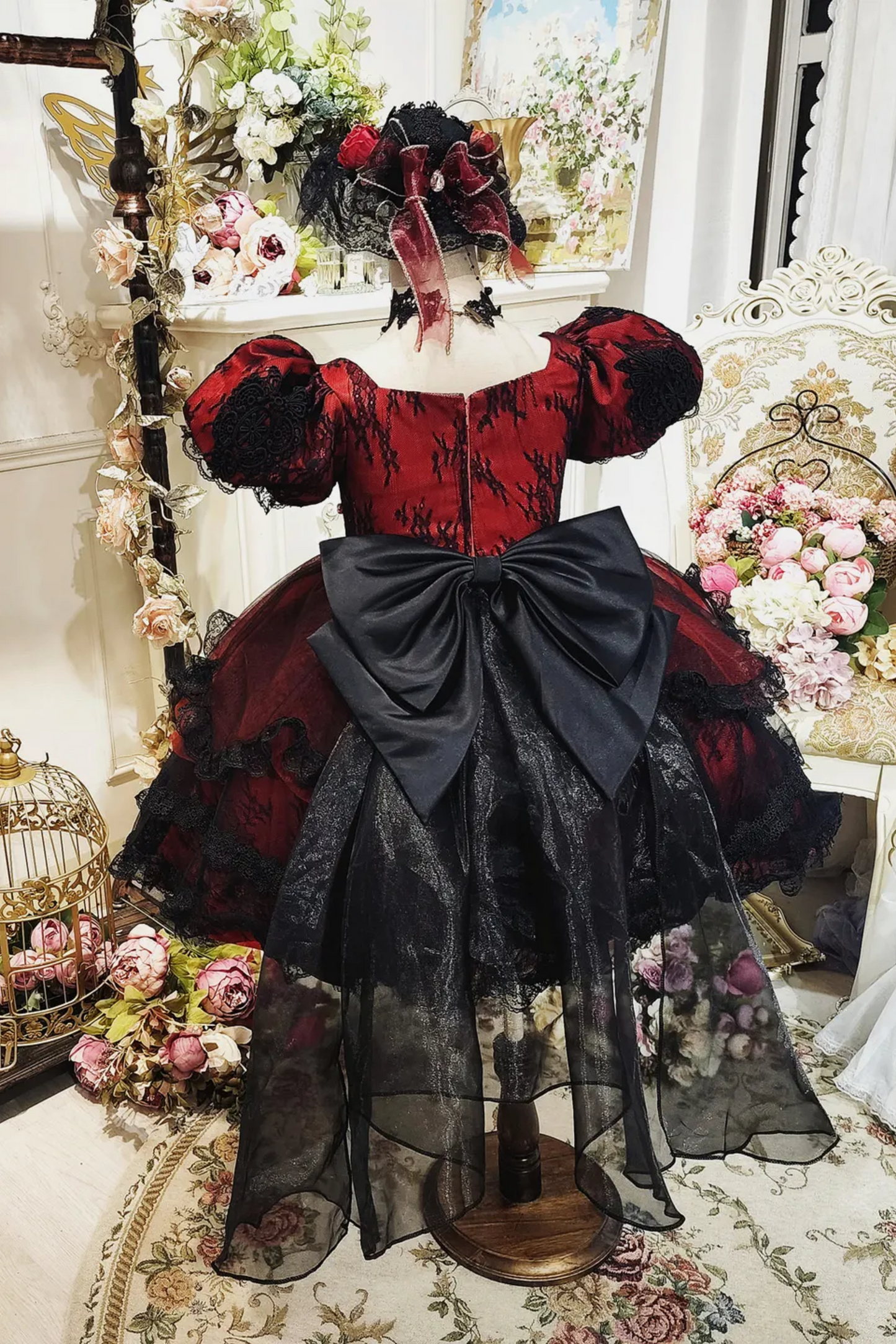 Poker Queen of Hearts~Red and Black Quarter Sleeves/ Puff Sleeves Dress~