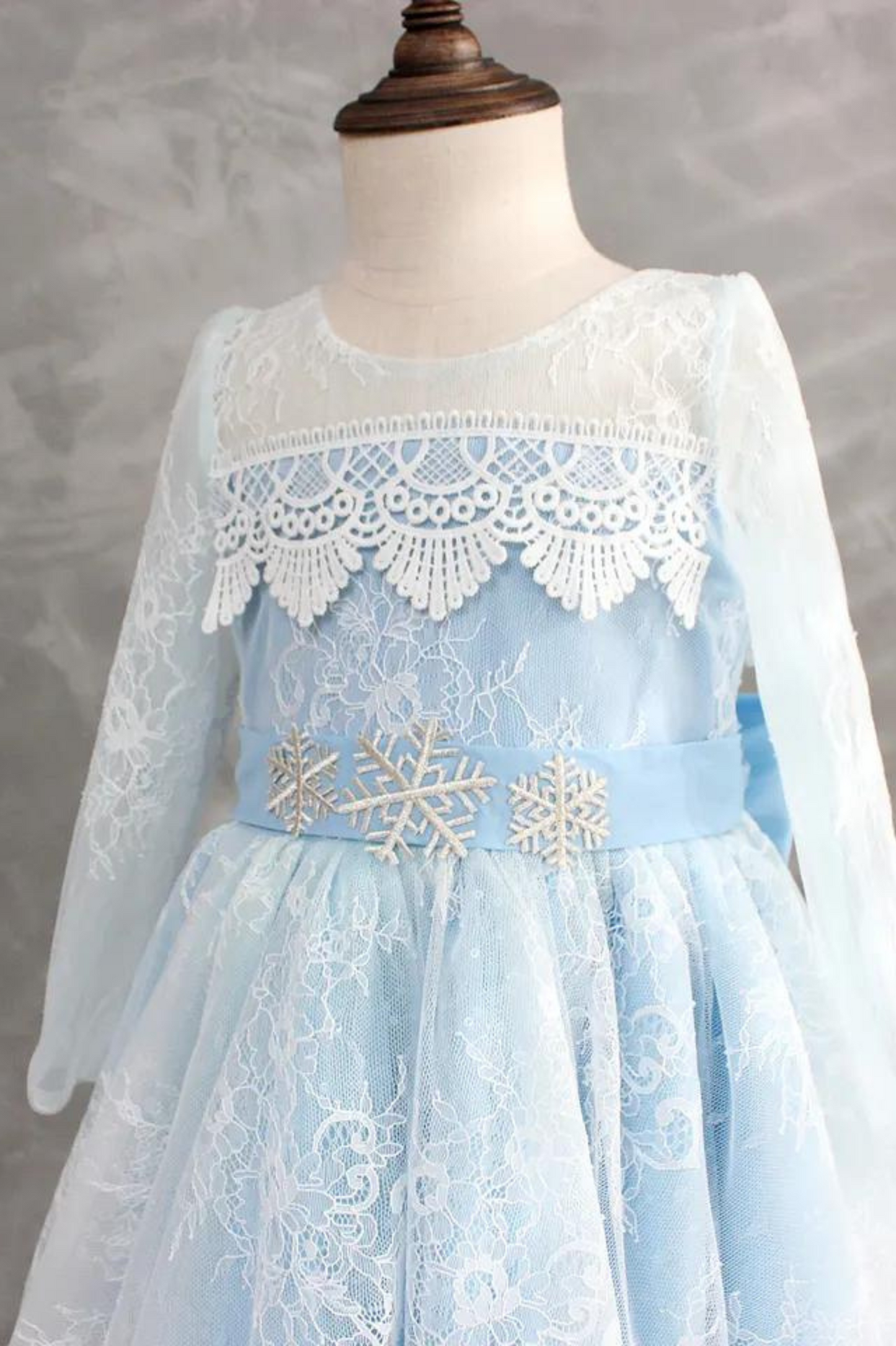 Elsa Long Sleeves Lace Dress (Blue/ Pink/ White)