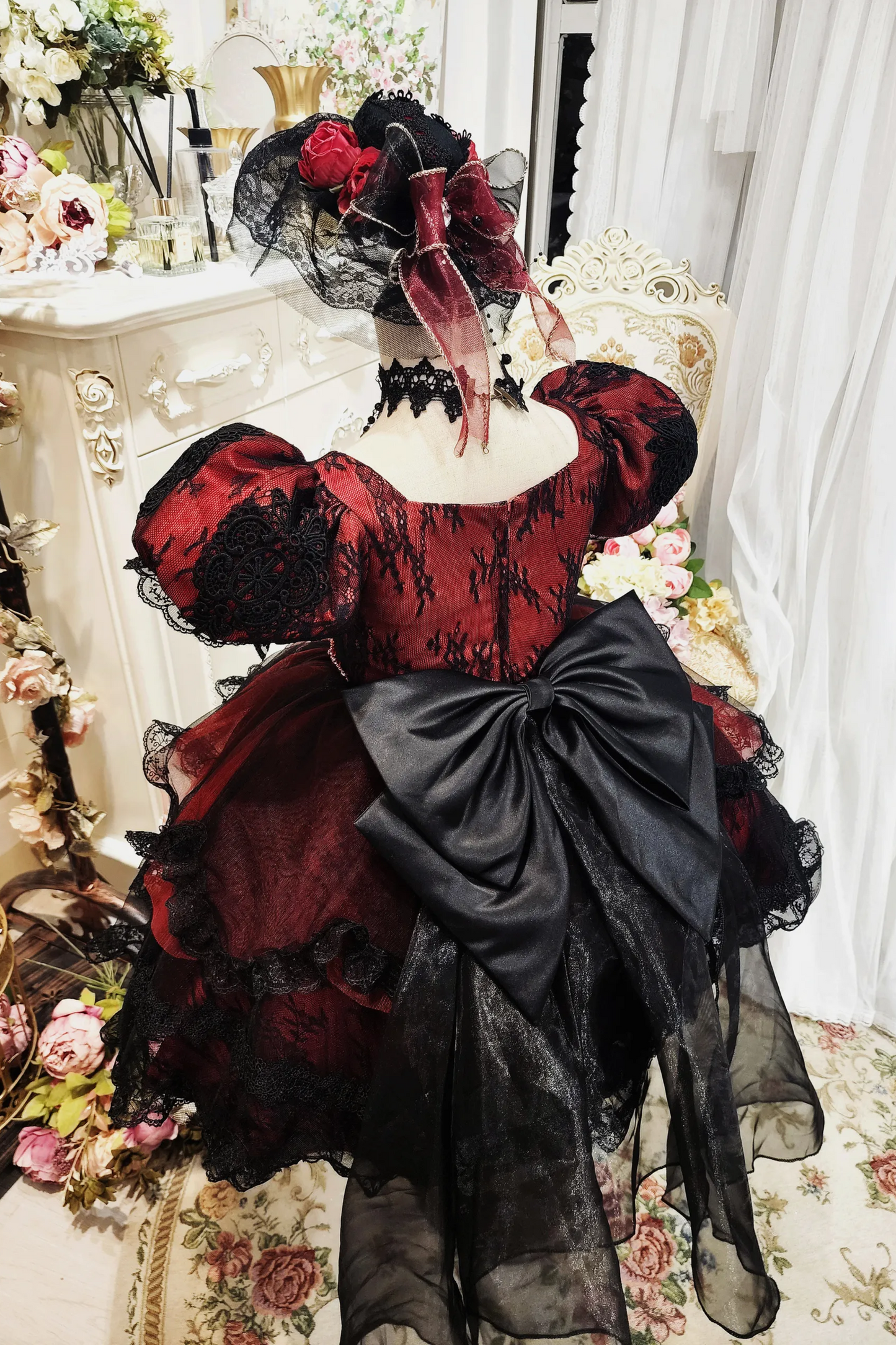 Poker Queen of Hearts~Red and Black Quarter Sleeves/ Puff Sleeves Dress~
