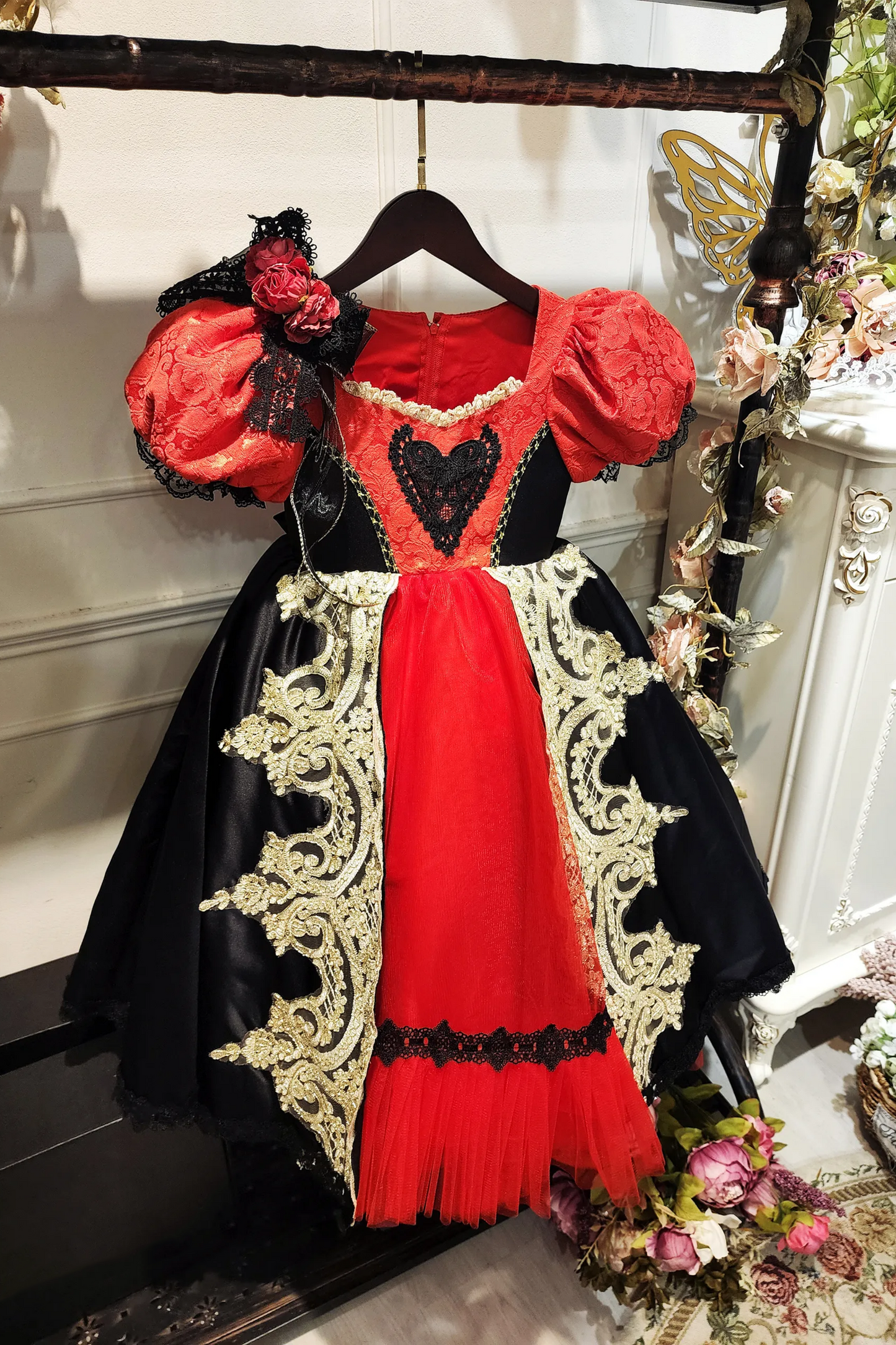 Vampire Duchess ~Red and Black Gown with Detachable Gown~