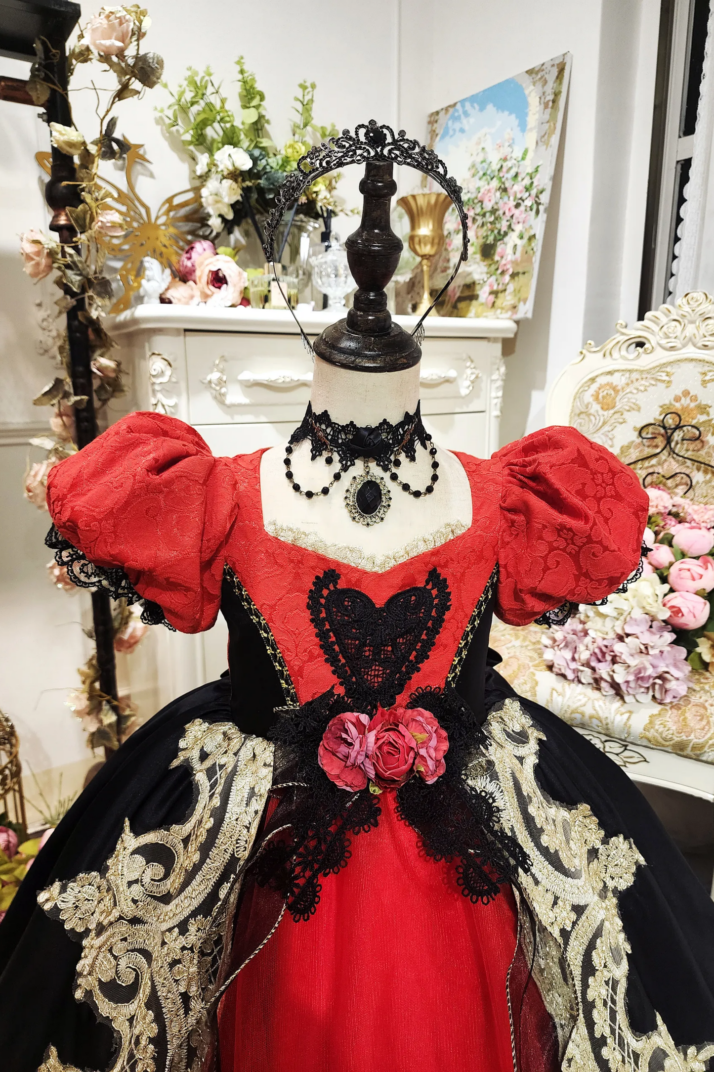 Vampire Duchess ~Red and Black Gown with Detachable Gown~