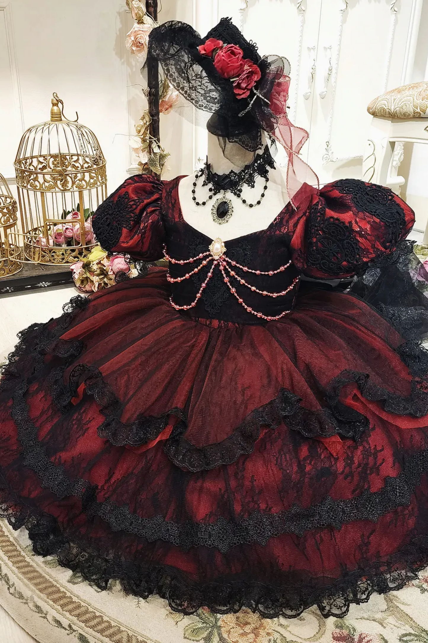 Poker Queen of Hearts~Red and Black Quarter Sleeves/ Puff Sleeves Dress~
