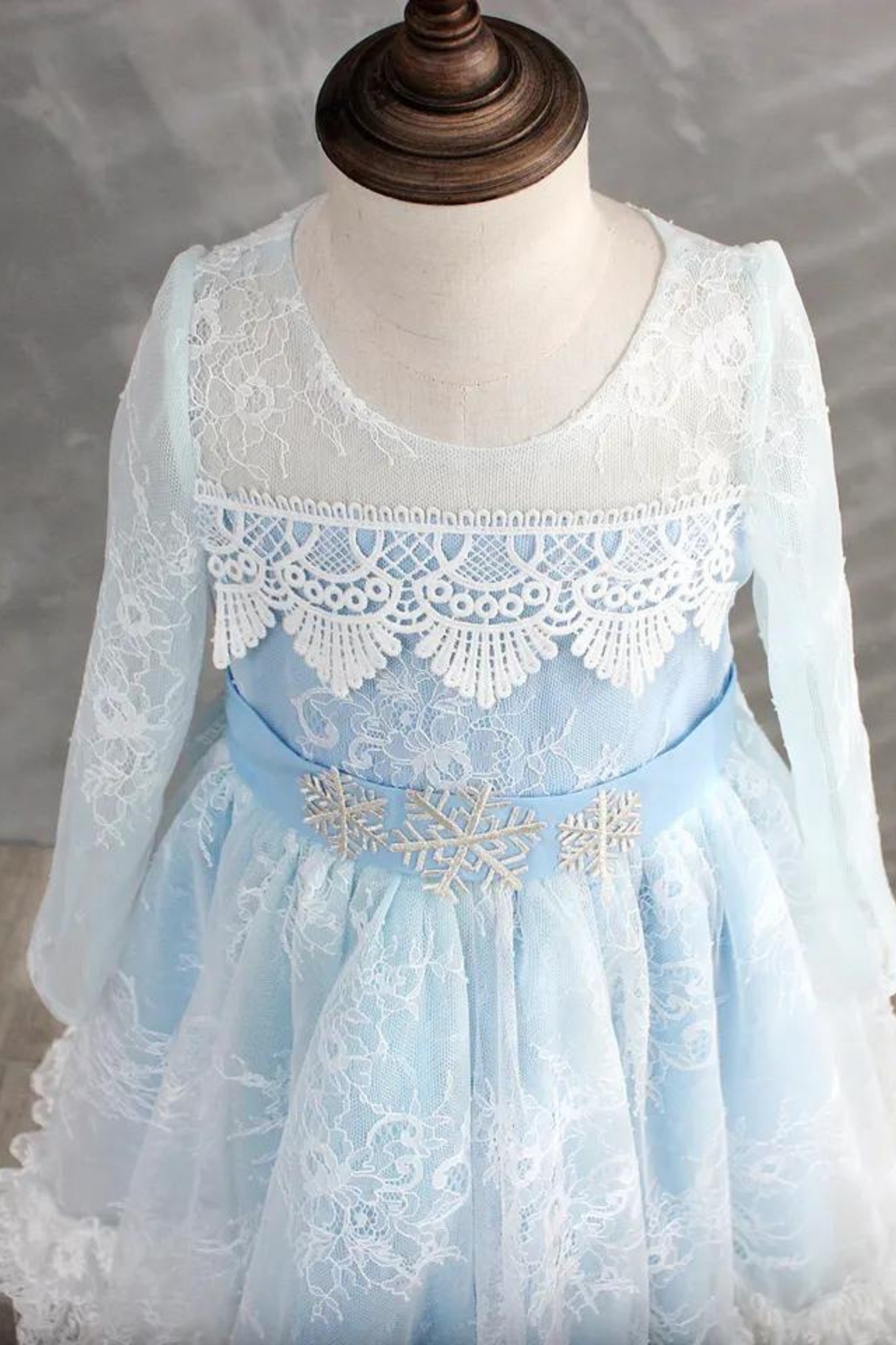 Elsa Long Sleeves Lace Dress (Blue/ Pink/ White)