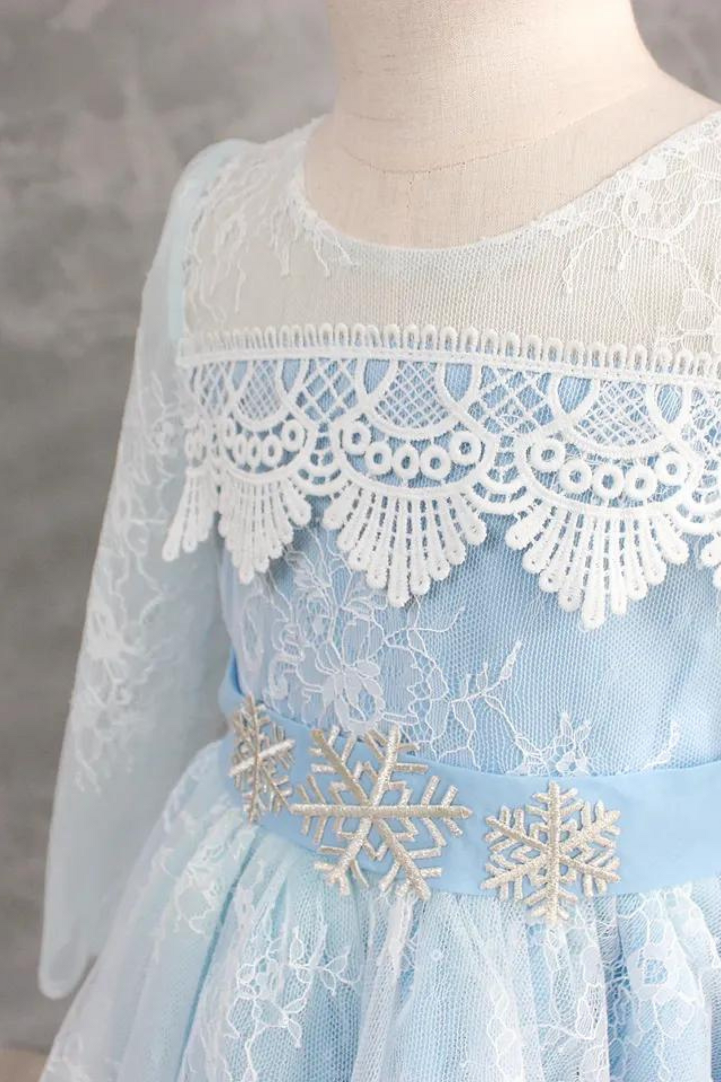 Elsa Long Sleeves Lace Dress (White/Blue/Pink)