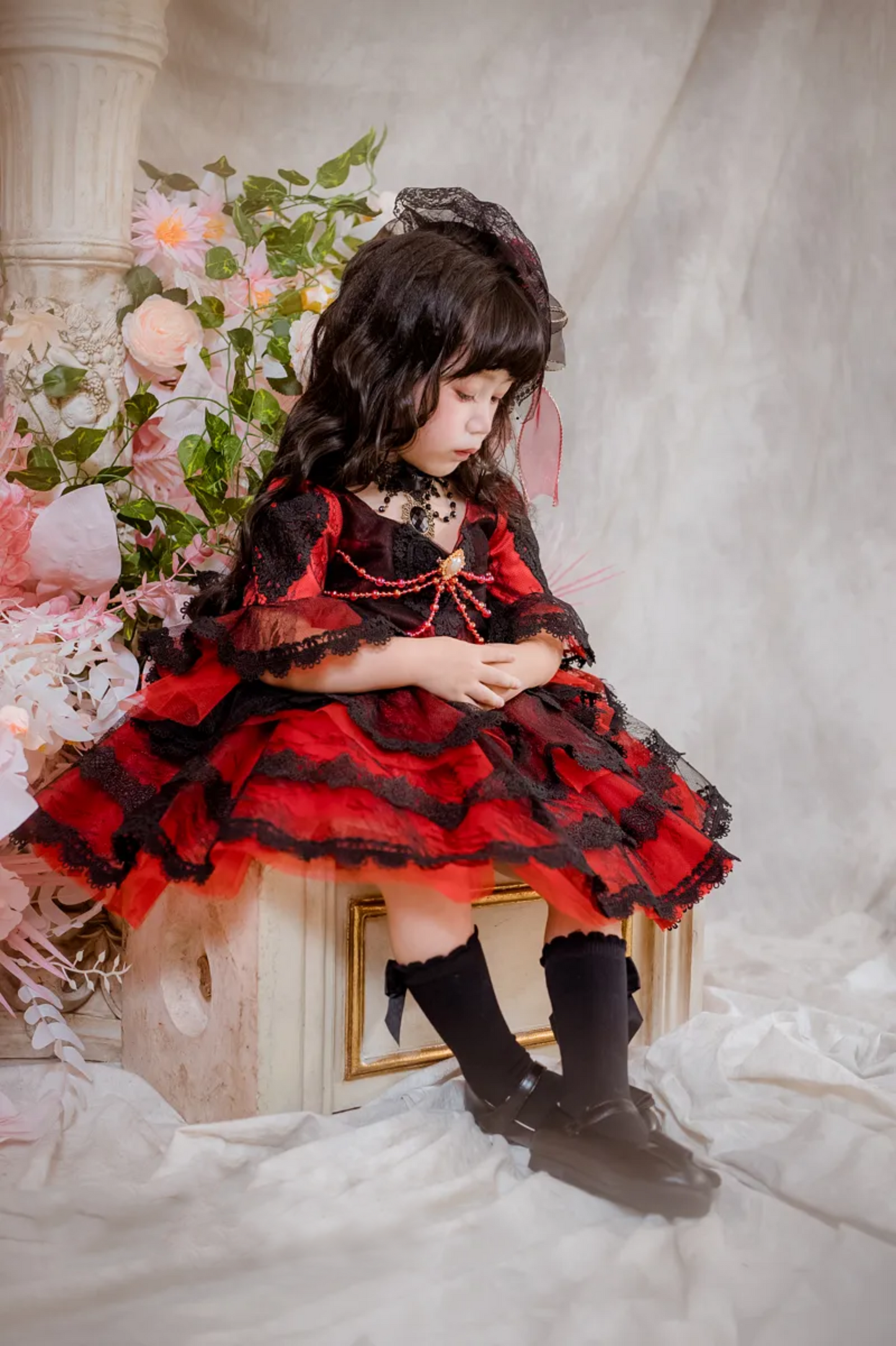 Duchess Mary ~Red and Black Quarter Sleeves/ Puff Sleeves Dress~