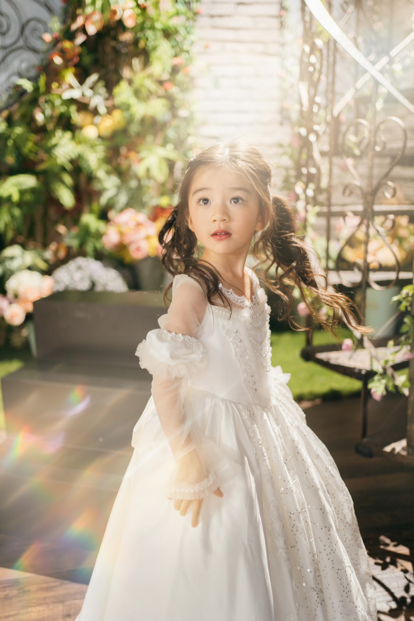 White Queen Gown - Alice in the Wonderland