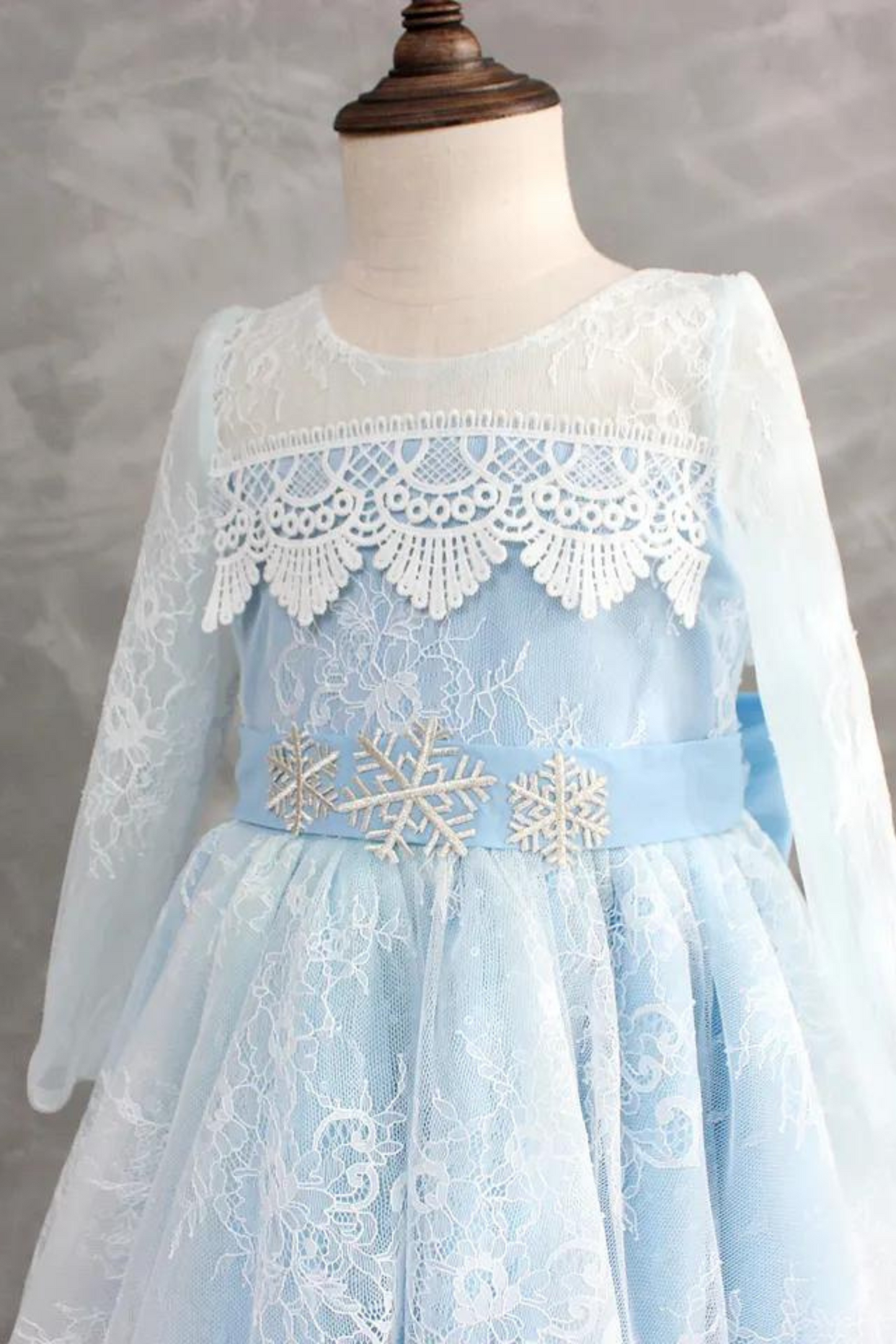 Elsa Long Sleeves Lace Dress (White/Blue/Pink)